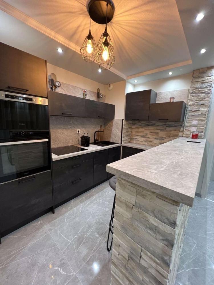 T3 5 Etoile Jacuzzi Apartment Toulouse Exterior photo
